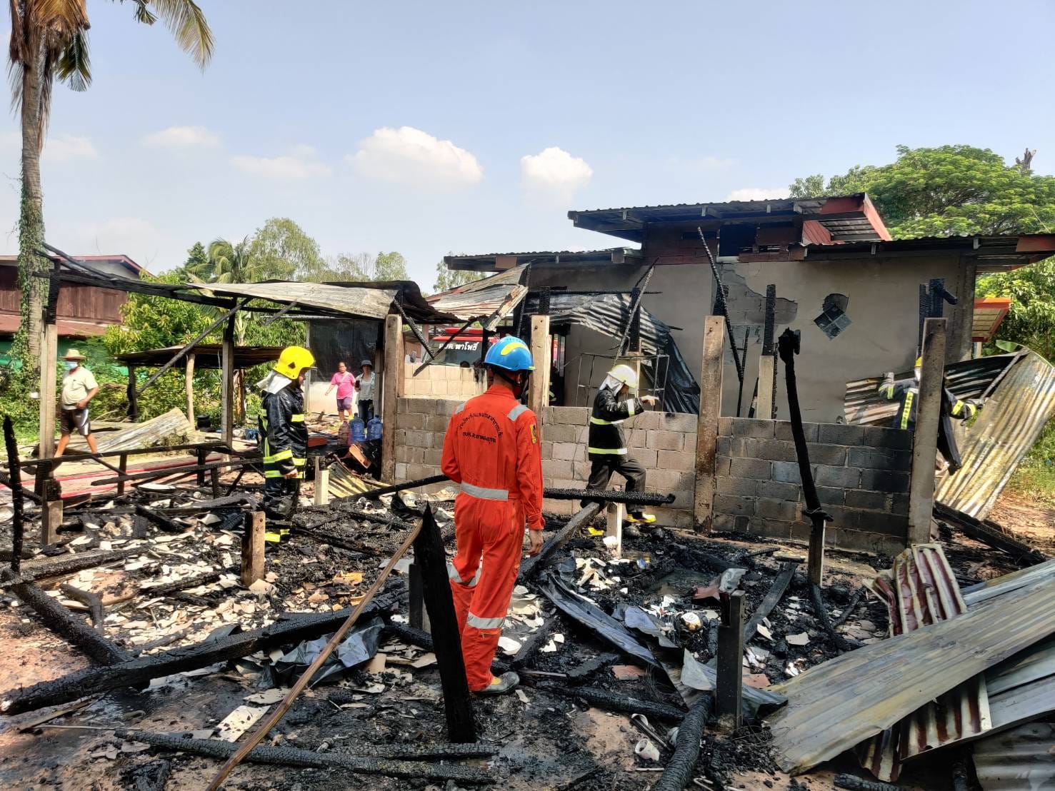 เมื่อวันที่ 22 พฤษภาคม 2566 งานป้องและบรรเทาสาธารภัย ได้รับแจ้งเหตุจาก อบต.นาโพธิ์ ว่าได้เกิดเหตุเพลิงไหม้บ้านเรือนประชาชนในพื้นที่ บ้านหนองหลุบ เจ้าหน้าที่พร้อมทีมงานป้องกันฯ จึงได้นำรถน้ำเพื่อเข้าระงับเหตุเพลิงไหม้ดังกล่าวไว้ได้