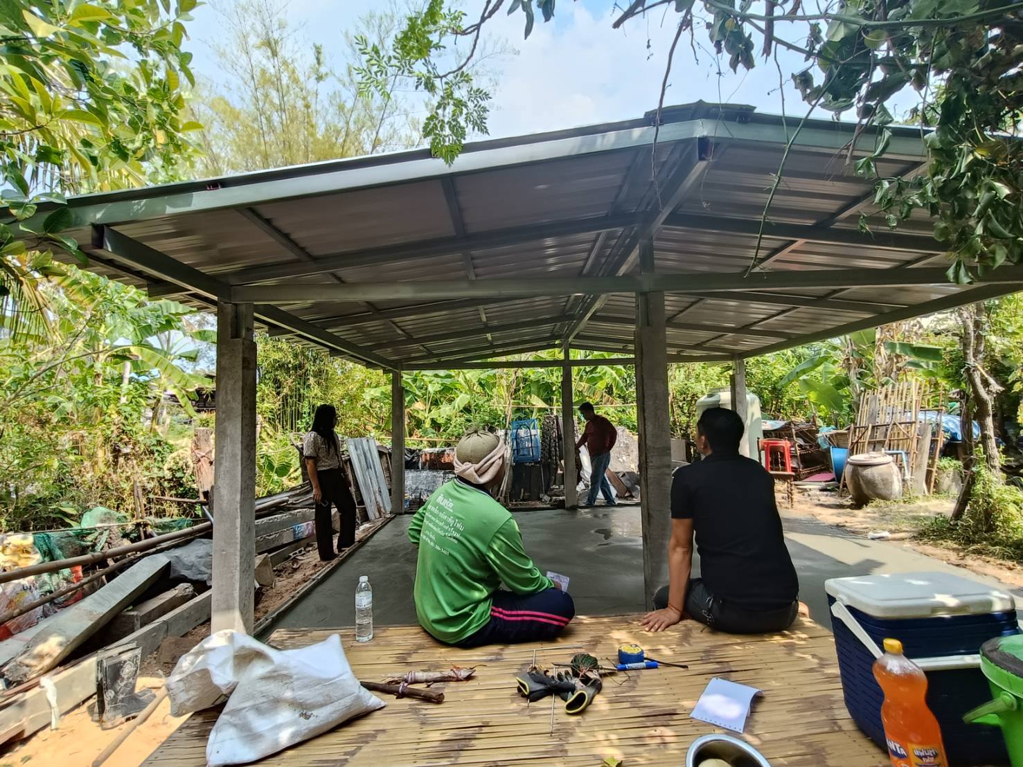 เมื่อวันพุธที่ 18 มีนาคม 2569 นายสหาย สังฆะมะณี นายก อบต.สะอาดสมบูรณ์ มอบหมายกองสวัสดิการสังคม   ลงพื้นที่ติดตามโครงการซ่อมแซมบ้านเพื่อปรับสภาพแวดล้อมและสิ่งอำนวยความสะดวกของผู้สูงอายุให้มีความเหมาะสมและปลอดภัย  บ้านสังข์ หมู่ 8 