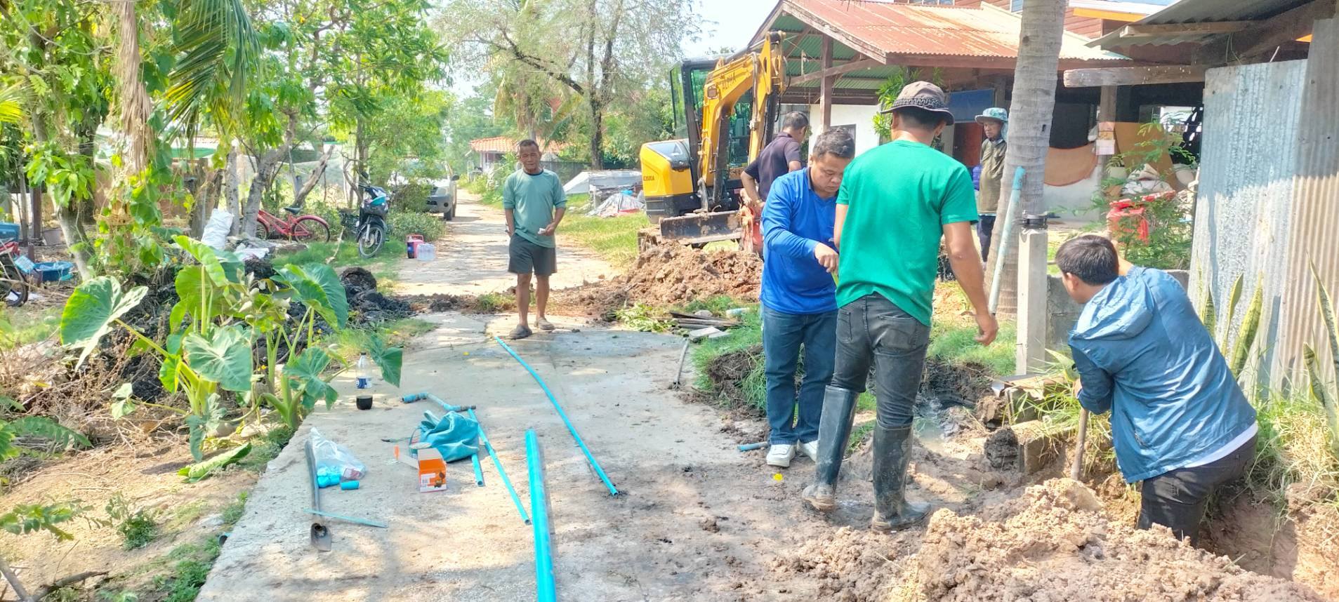 วันพุธทึ่ 1 เมษายน 2569 นายสหาย สังฆะมะณี นายกองค์การบริหารส่วนตำบลสะอาดสมบูรณ์ มอบหมายเจ้าหน้าที่กองช่าง อบต.สะอาดสมบูรณ์  ลงพื้นที่เข้าดำเนินการขุดท่อประปาอุดตัน บ้านสังข์ หมู่ 15 ต.สะอาดสมบูรณ์ อ.เมือง จ.ร้อยเอ็ด