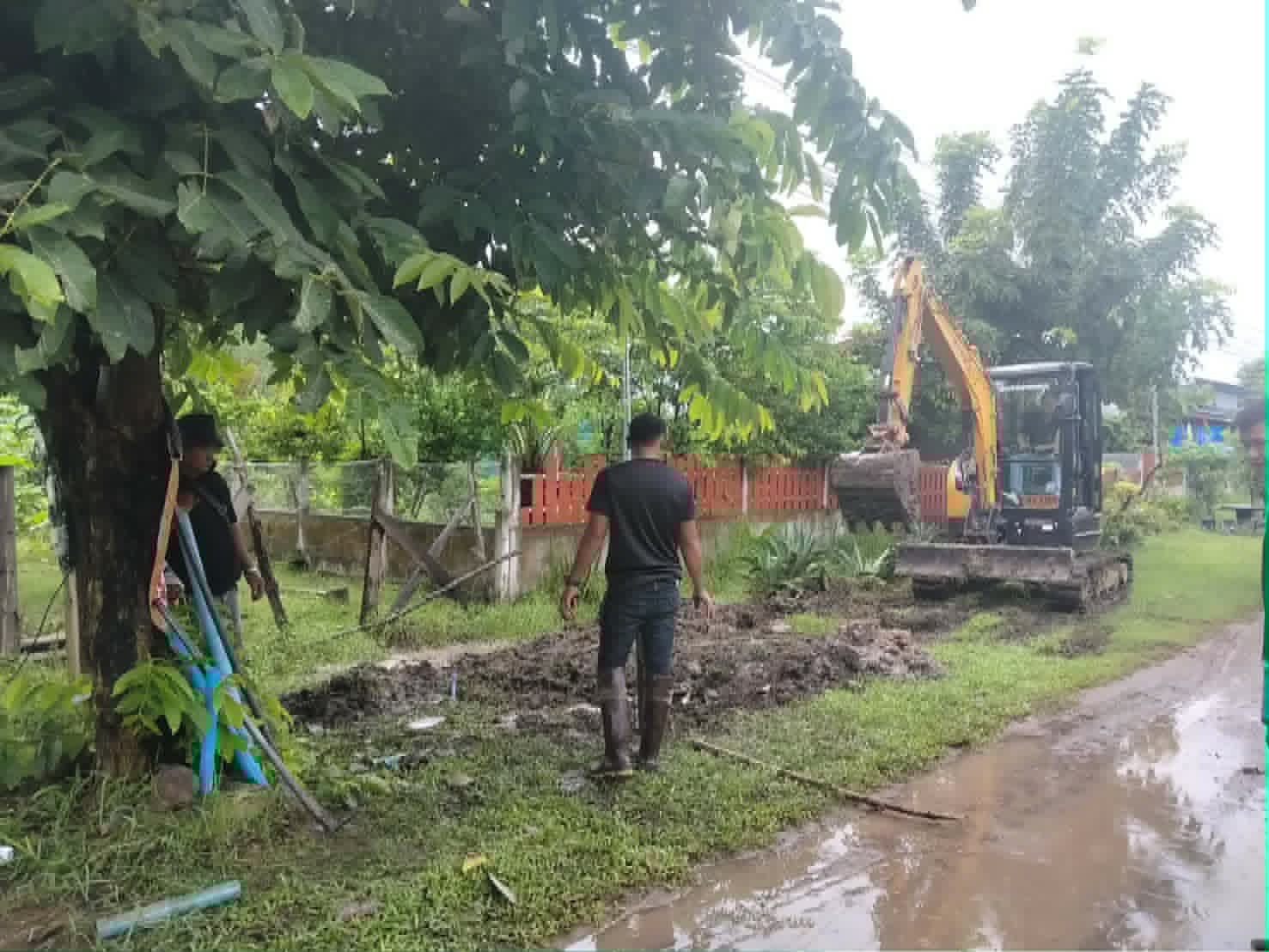 เมื่อวันอังคาร ที่ ๔ สิงหาคม 2569 นายสหาย สังฆะมะณี นายกองค์การบริหารส่วนตำบลสะอาดสมบูรณ์ มอบหมายเจ้าหน้าที่กองช่าง  ออกพื้นที่ต่อท่อเมนประปาแตก และติดตั้งมิเตอร์น้ำ  บ้านสะอาดสมบูรณ์ หมู่ ๖ ต.สะอาดสมบูรณ์ อ.เมือง จ.รัอยเอ็ด